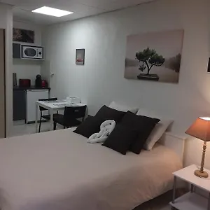 Le Louvre Hotel